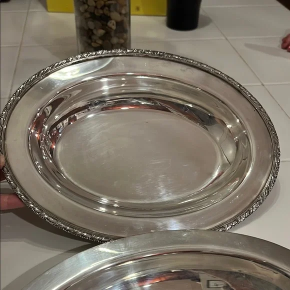 Elegant Silver Plated Serving Dish - Picture 4 of 6
